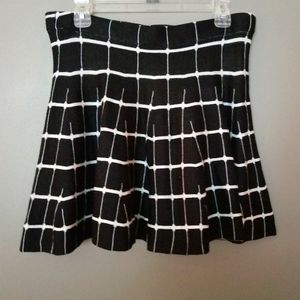 Candie's Schoolgirl Skirt L Black NWOT